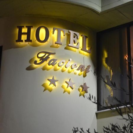 Hotel Facioni Помеція Екстер'єр фото